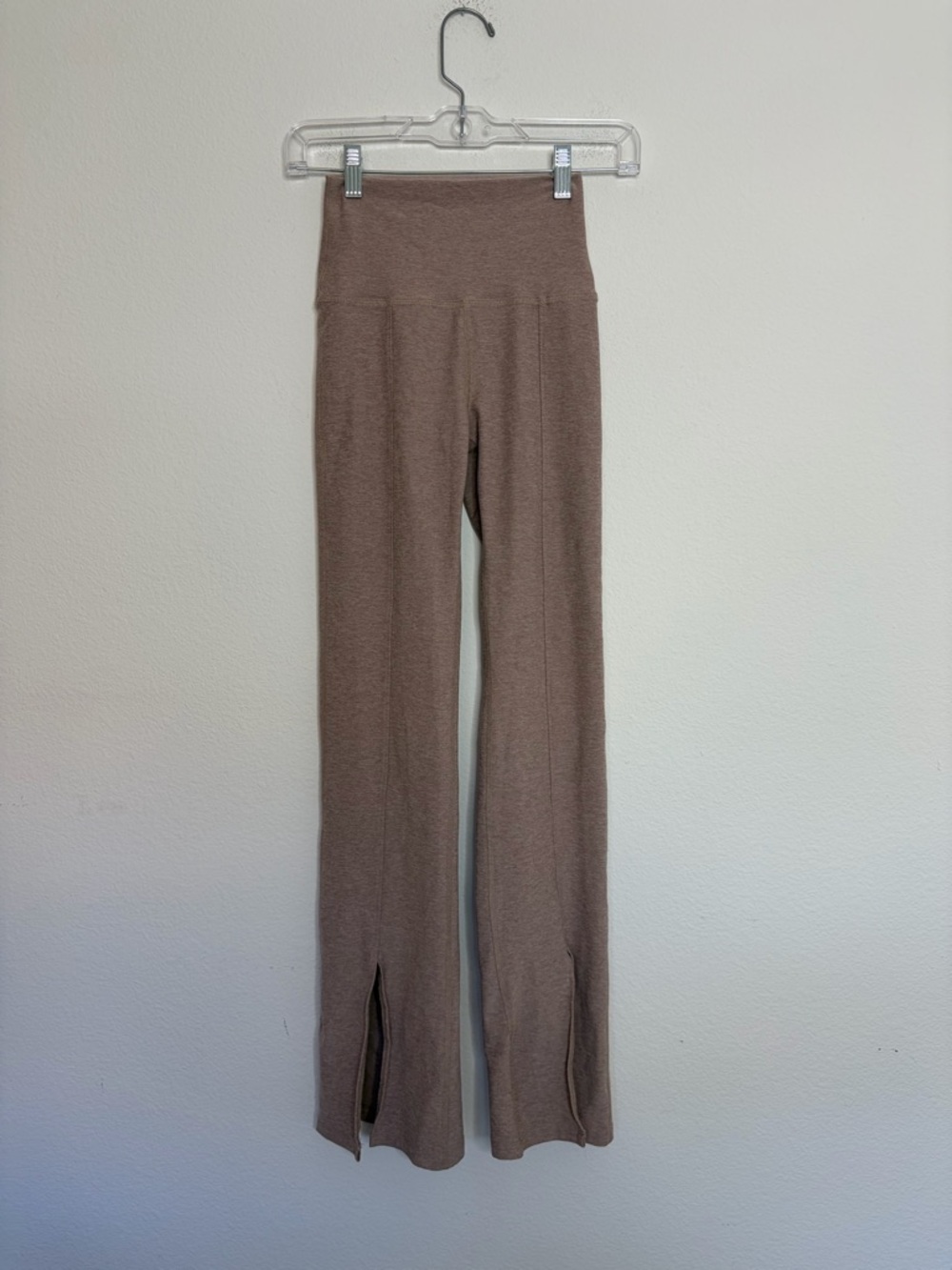 Beyond Yoga SpaceDye Make the Cut High Rise Flare Athletic Pants XS - Picture 2 of 8